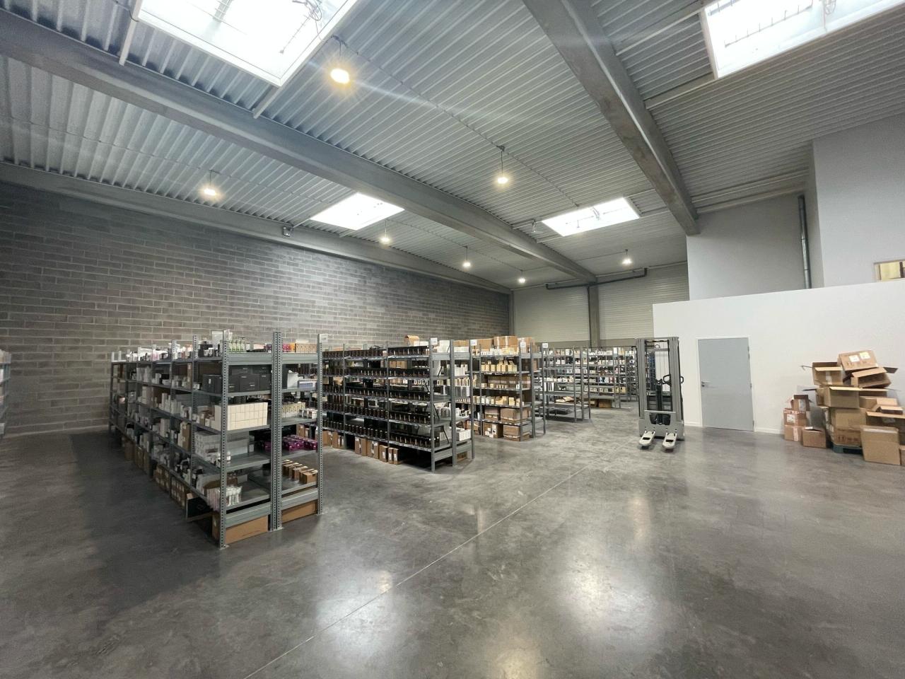 Local d'activité Avelin 684m² Location local d'activité Avelin Nord OLACT2530603 7